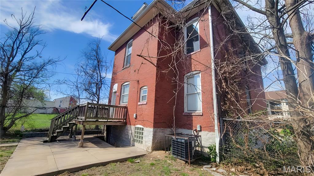 5734 Maple Avenue St. Louis, MO 63112 - Photo 4 of 17