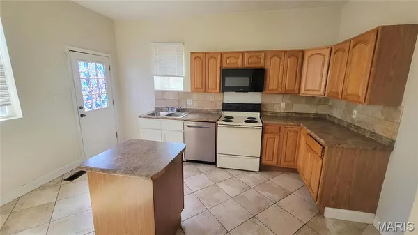 $149,900 | 5734 Maple Avenue, St. Louis, MO 63112