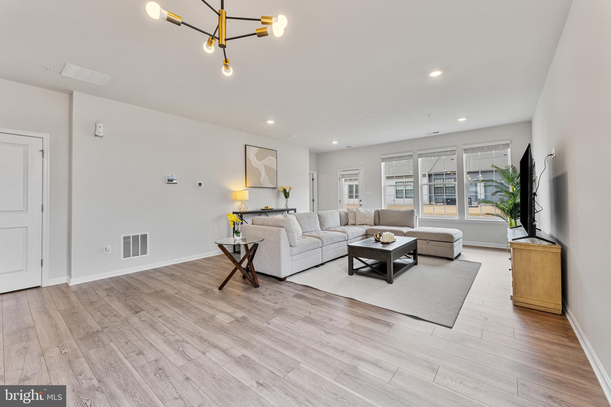 493 Ensemble Way Frederick, MD 21701 - Photo 12 of 33 Living Room