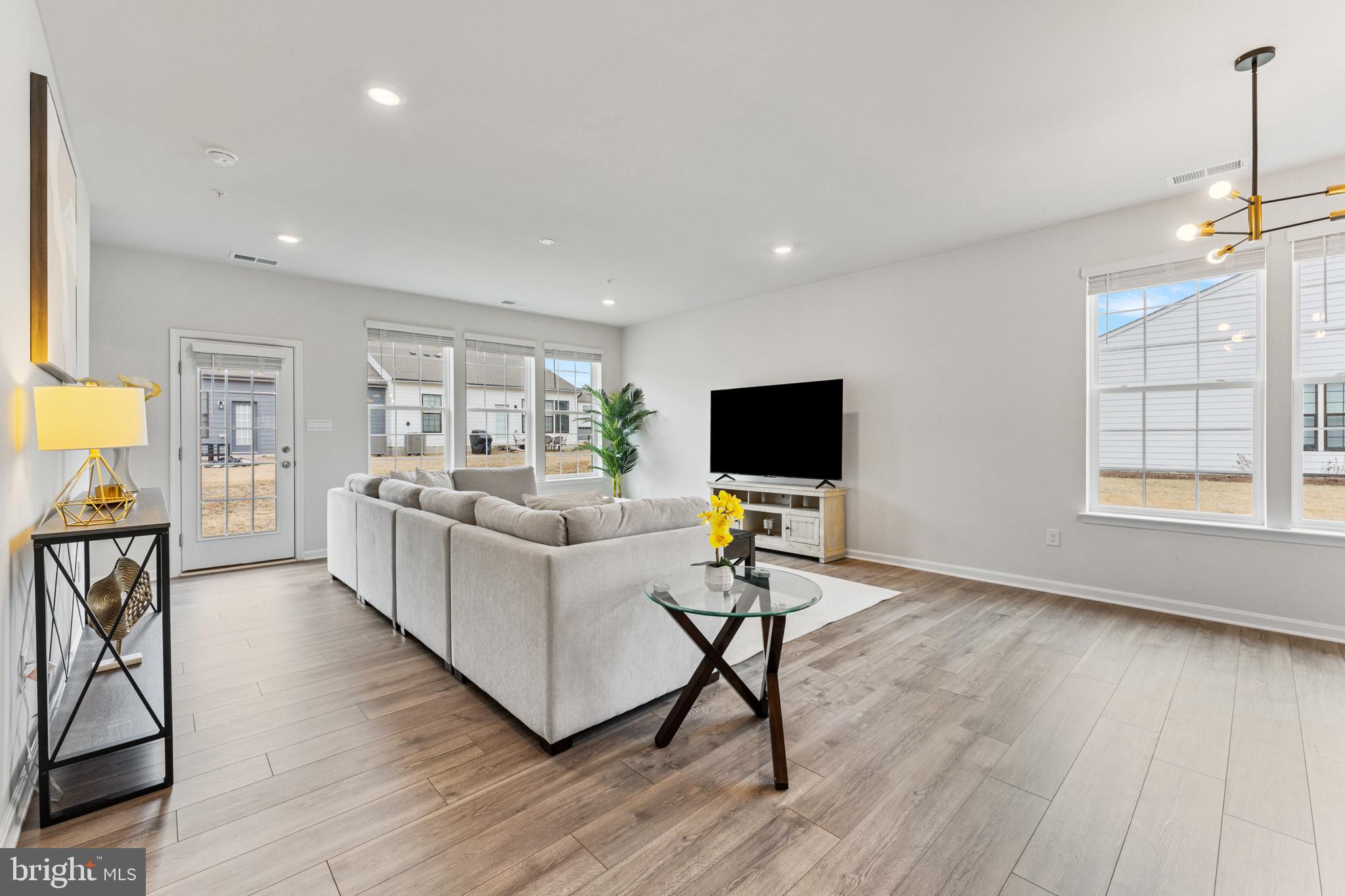 493 Ensemble Way Frederick, MD 21701 - Photo 13 of 33 Living Room