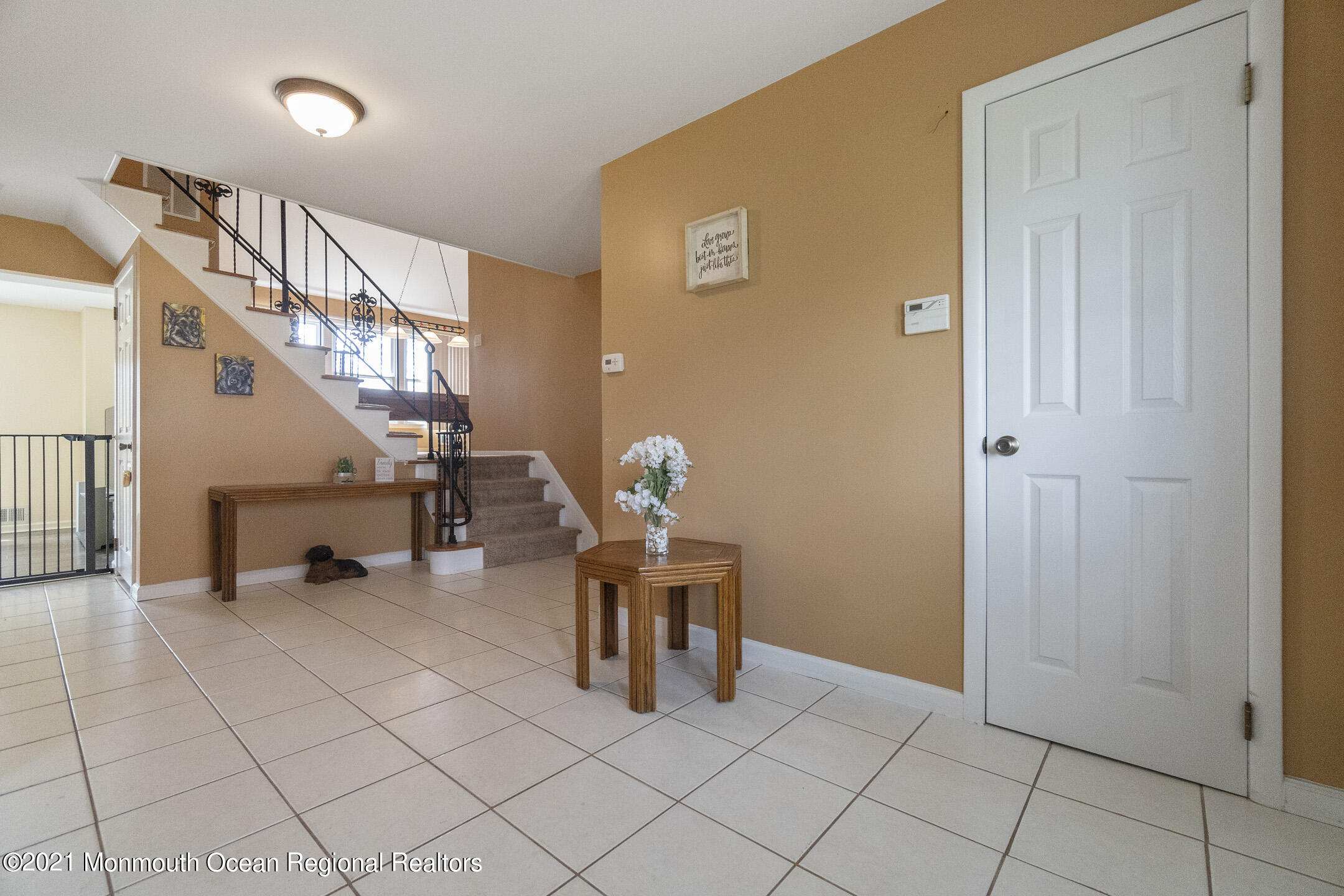 27 South Westfield Road Howell, NJ 07731 - Photo 4 of 27 a view of a livingroom with entry way
