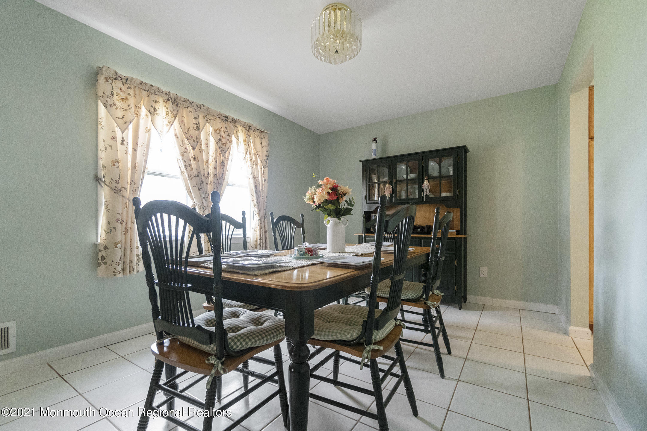 27 South Westfield Road Howell, NJ 07731 - Photo 6 of 27 a view of a dining room with furniture and a window