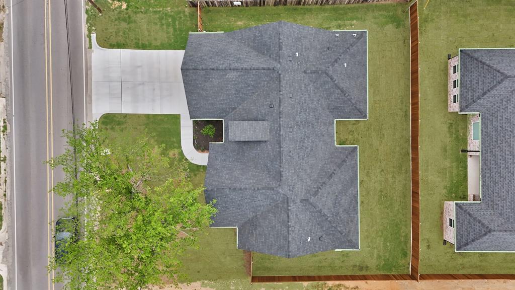 905 North Trinity Street Decatur, TX 76234 - Photo 9 of 40