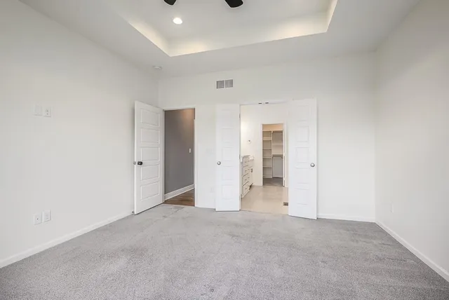 $439,950 | 917 North Willow Court, Tonganoxie, KS 66086