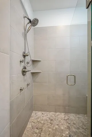 $439,950 | 917 North Willow Court, Tonganoxie, KS 66086