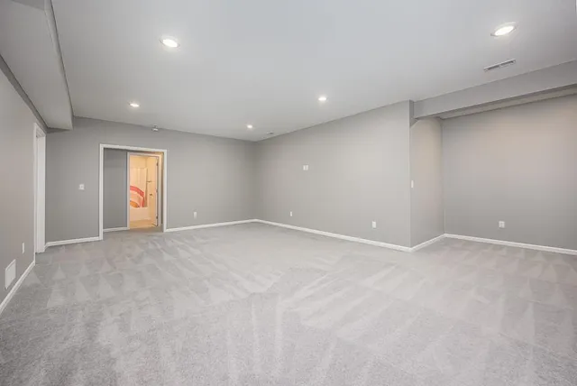 $439,950 | 917 North Willow Court, Tonganoxie, KS 66086