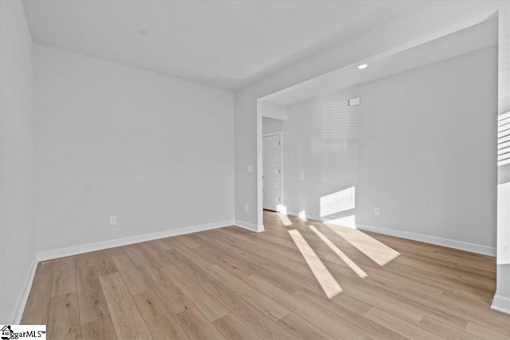 584 Cozy Blf Road Spartanburg, SC 29301 - Photo 2 of 17