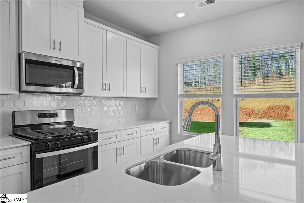 584 Cozy Blf Road Spartanburg, SC 29301 - Photo 4 of 17