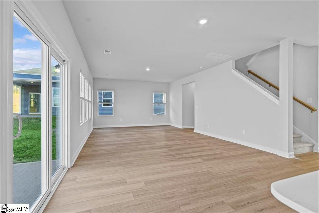 584 Cozy Blf Road Spartanburg, SC 29301 - Photo 7 of 17