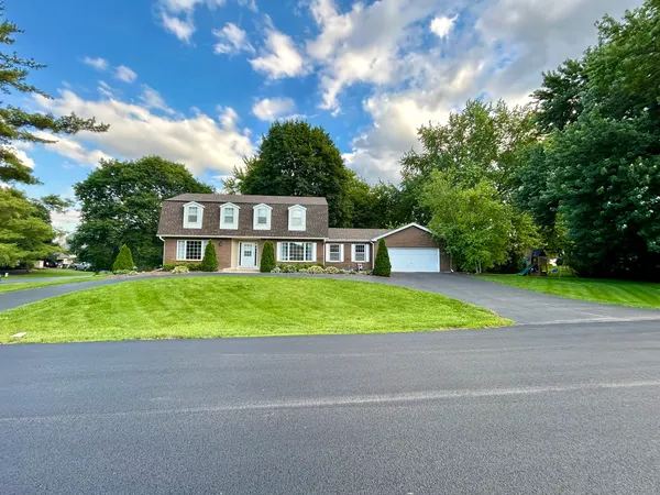 $655,000 | 10S450 Wind Jammer Lane, Naperville, IL 60564