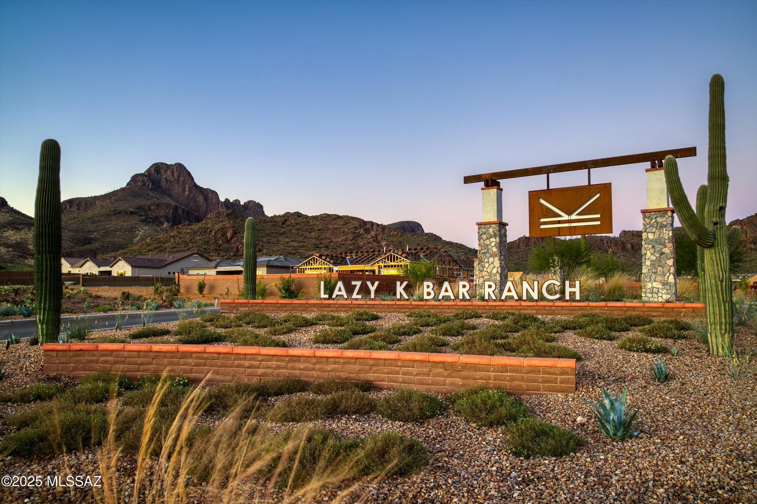 8443 North Lone Ranger Road Tucson, AZ 85743 - Photo 36 of 39 Gallery Image 36