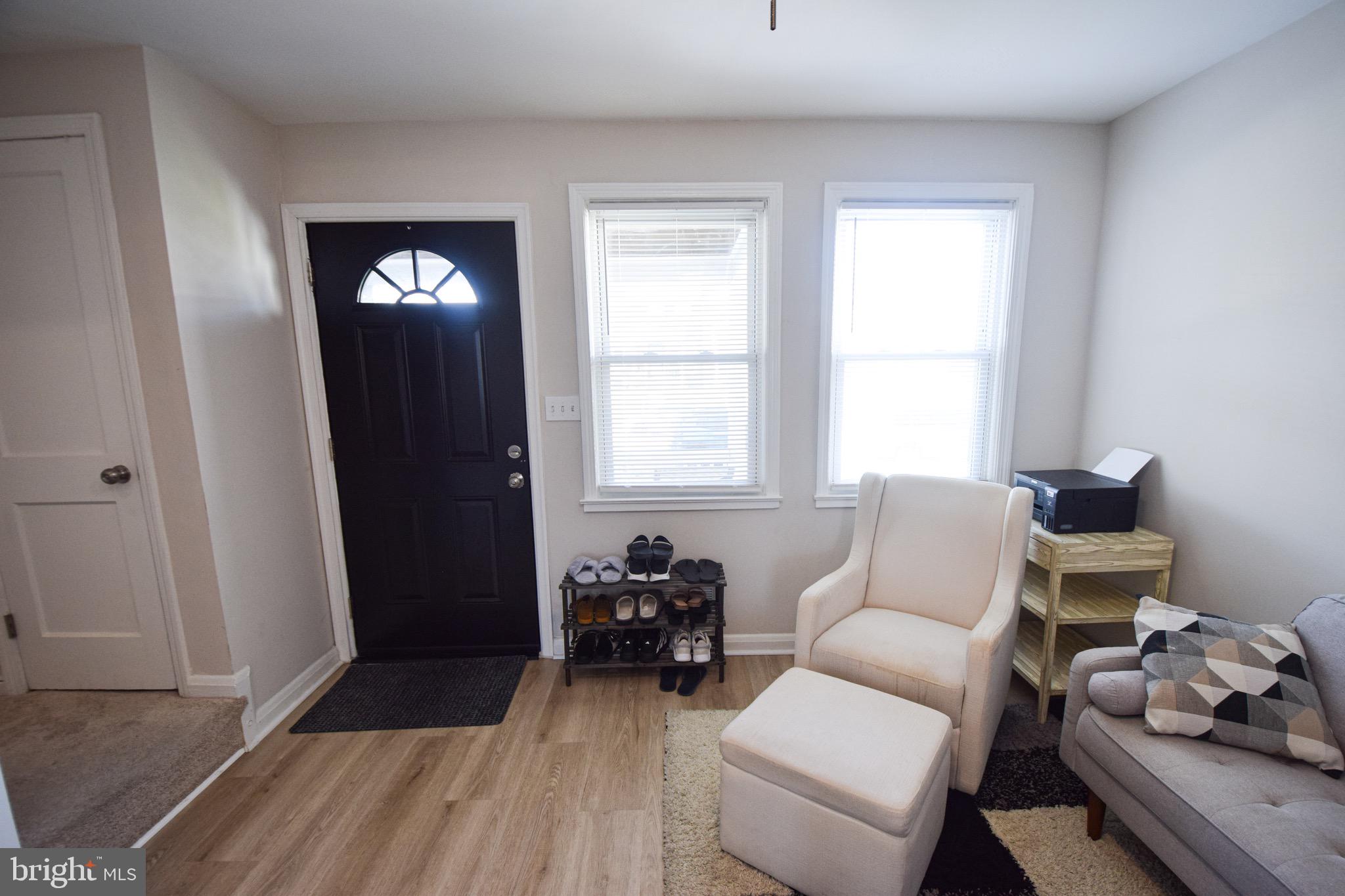 1629 Searles Road Dundalk, MD 21222 - Photo 2 of 31 Living Room