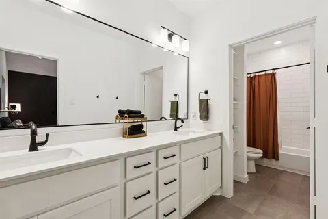 $516,500 | 2291 Rook Drive, Dallas, TX 75211