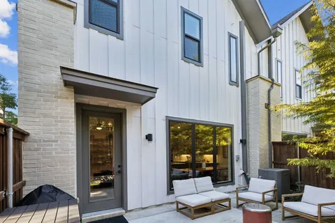 $516,500 | 2291 Rook Drive, Dallas, TX 75211
