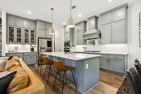 $516,500 | 2291 Rook Drive, Dallas, TX 75211