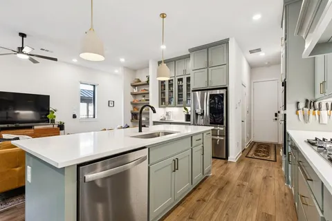 $516,500 | 2291 Rook Drive, Dallas, TX 75211
