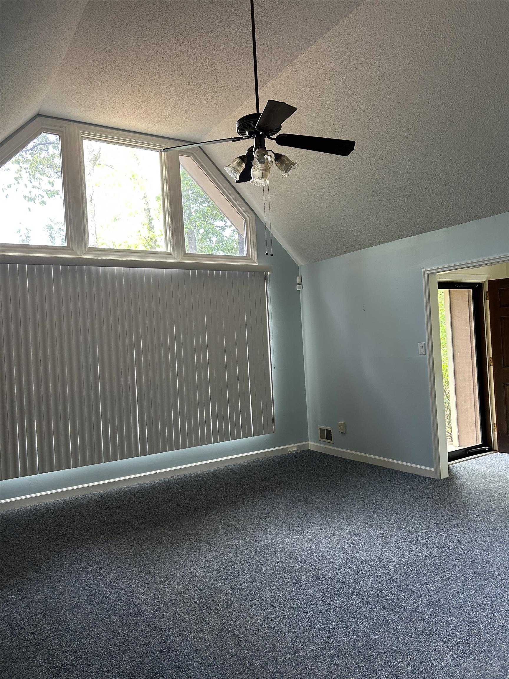 114 Hunter Ridge Court Boiling Springs, SC 29316 - Photo 2 of 10 Gallery Image 2