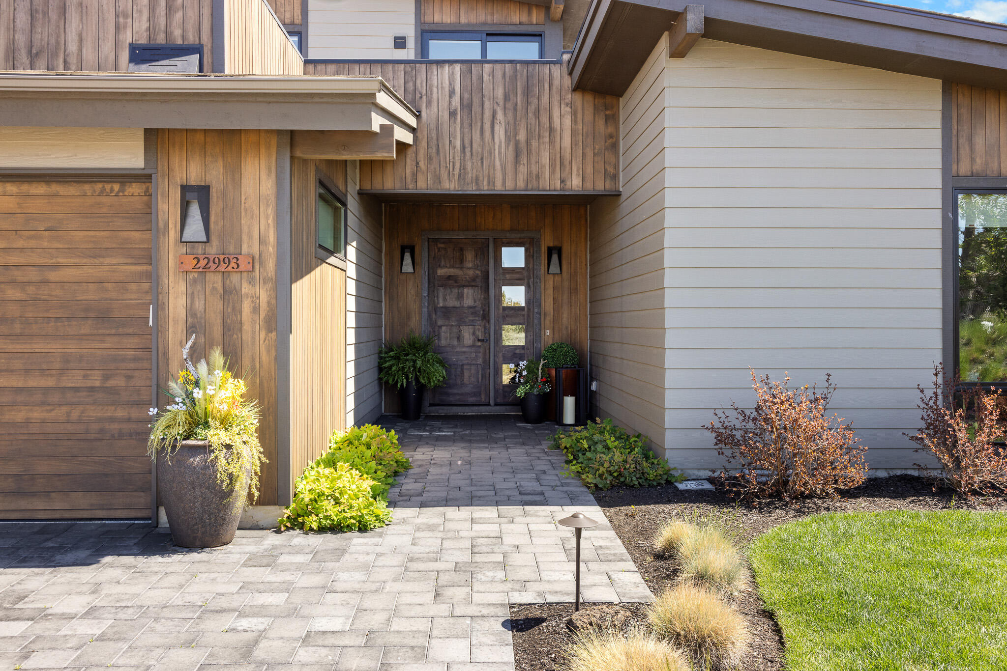 22993 Ghost Tree Lane Bend, OR 97701 - Photo 5 of 35 Front Door