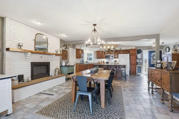 $489,900 | 14004 252nd Street West, Illinois City, IL 61259