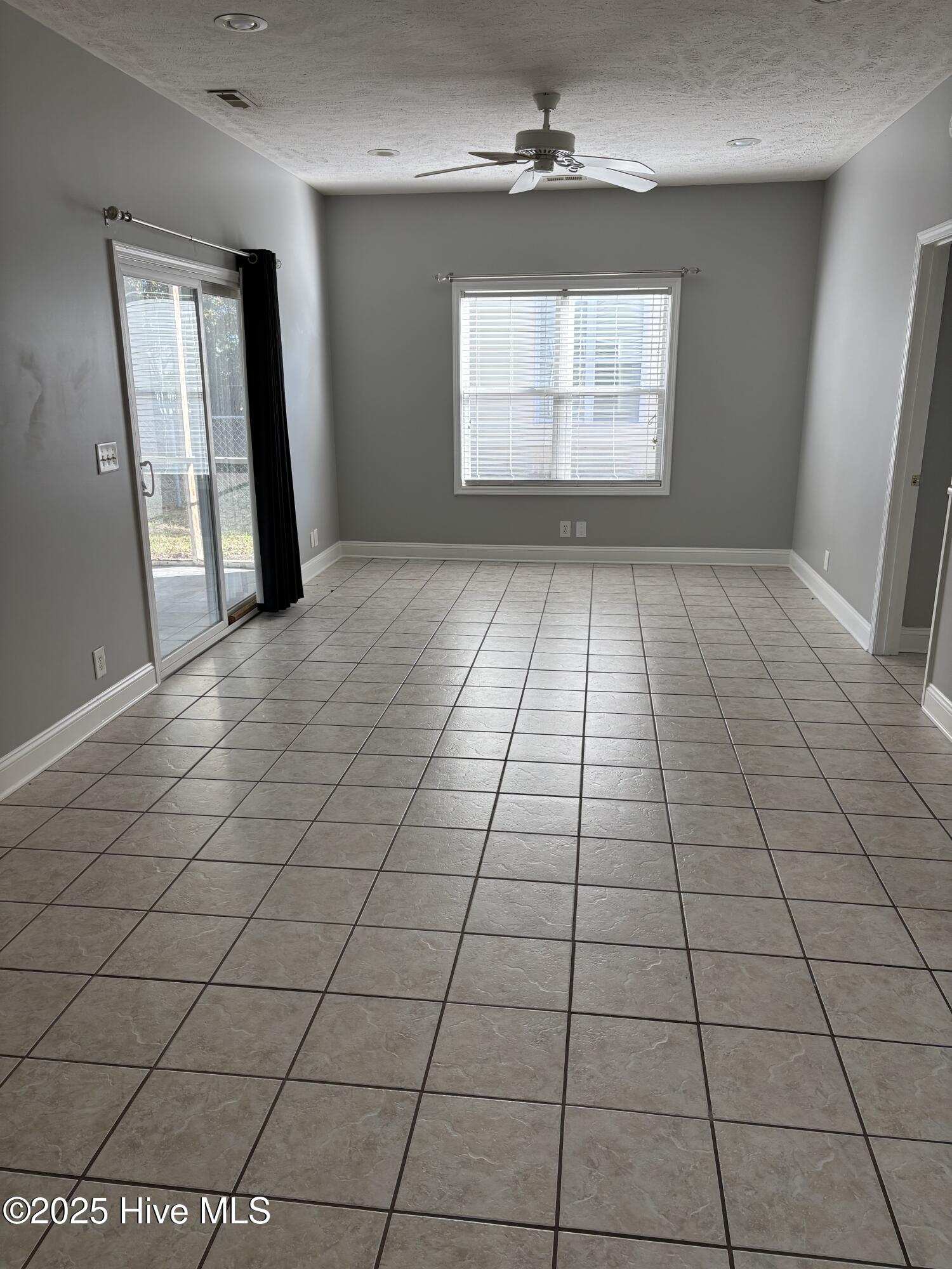 1559 Denton Street Southwest, Unit B Ocean Isle Beach, NC 28469 - Photo 5 of 10 IMG_2831