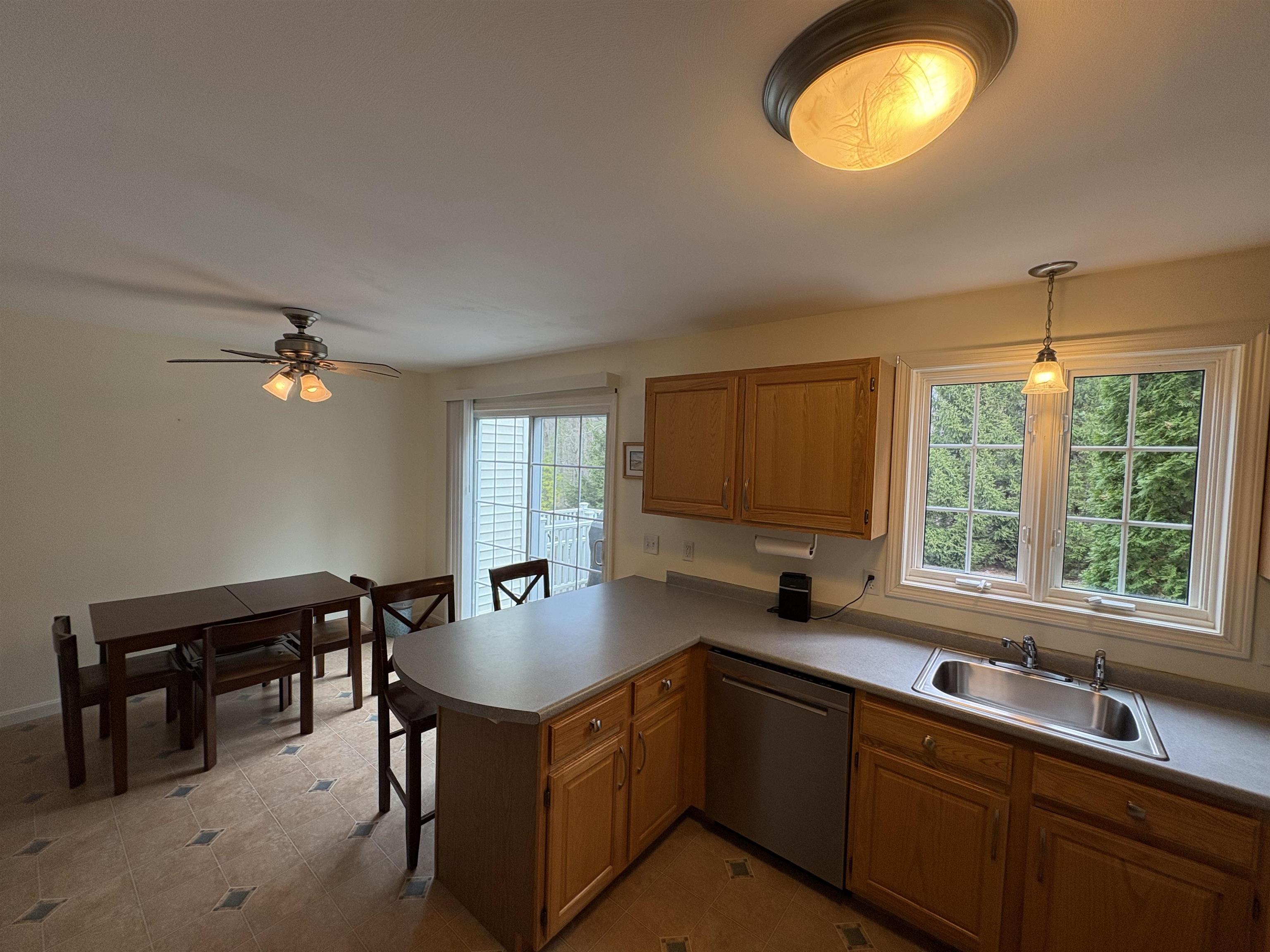 19 Mulberry Lane Amherst, NH 03031 - Photo 15 of 41