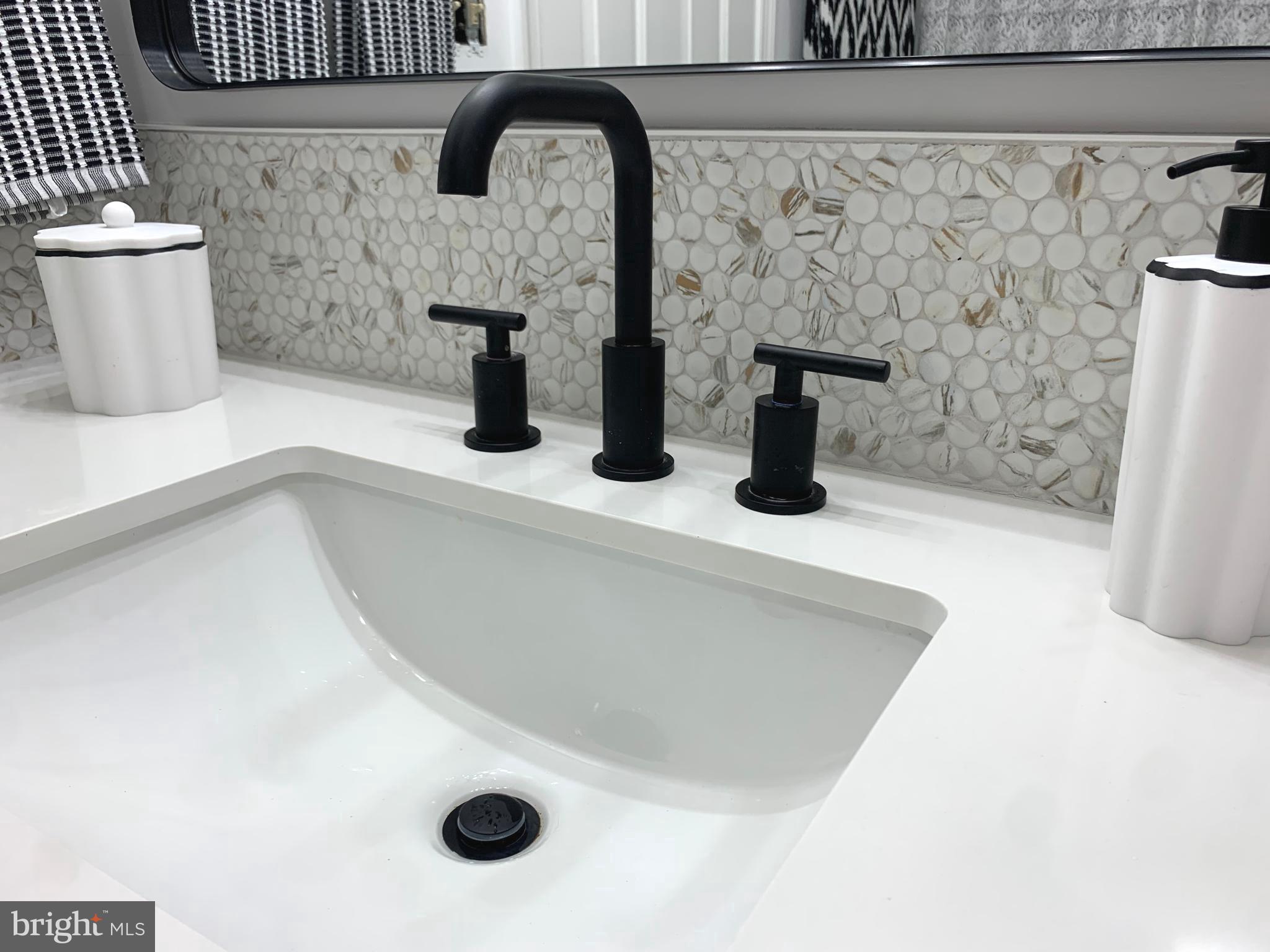 557 Osprey Point Road Crownsville, MD 21032 - Photo 60 of 91 Custom Penny Tile Backsplash