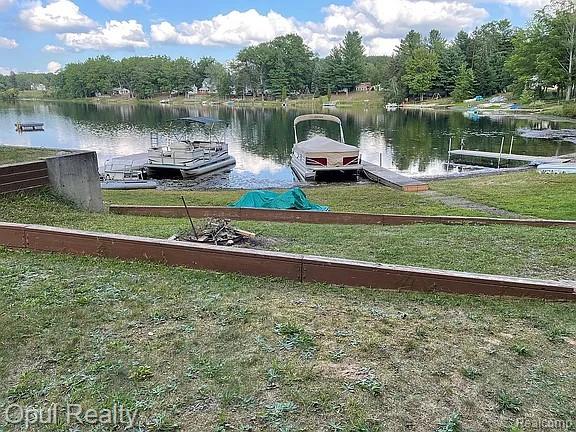 221 Bluegill Lake Road Harrison, MI 48625 - Photo 10 of 16