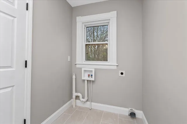 $479,900 | 233 Pembroke Street, Pembroke, NH 03275