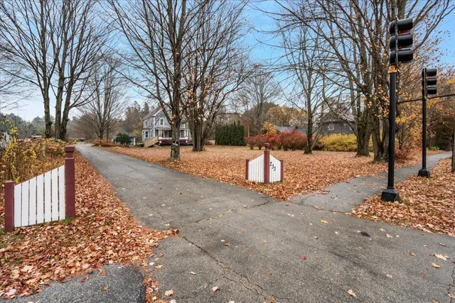 $479,900 | 233 Pembroke Street, Pembroke, NH 03275