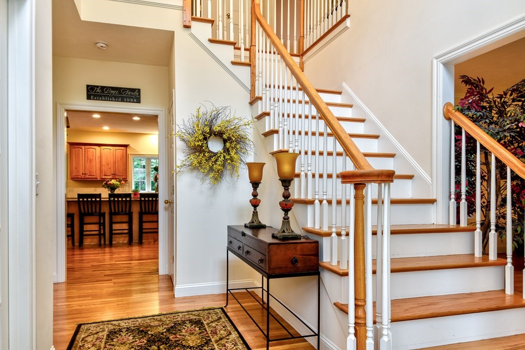 3 Daniel Shays Road Hopkinton, MA 01748 - Photo 4 of 41 Gallery Image 4