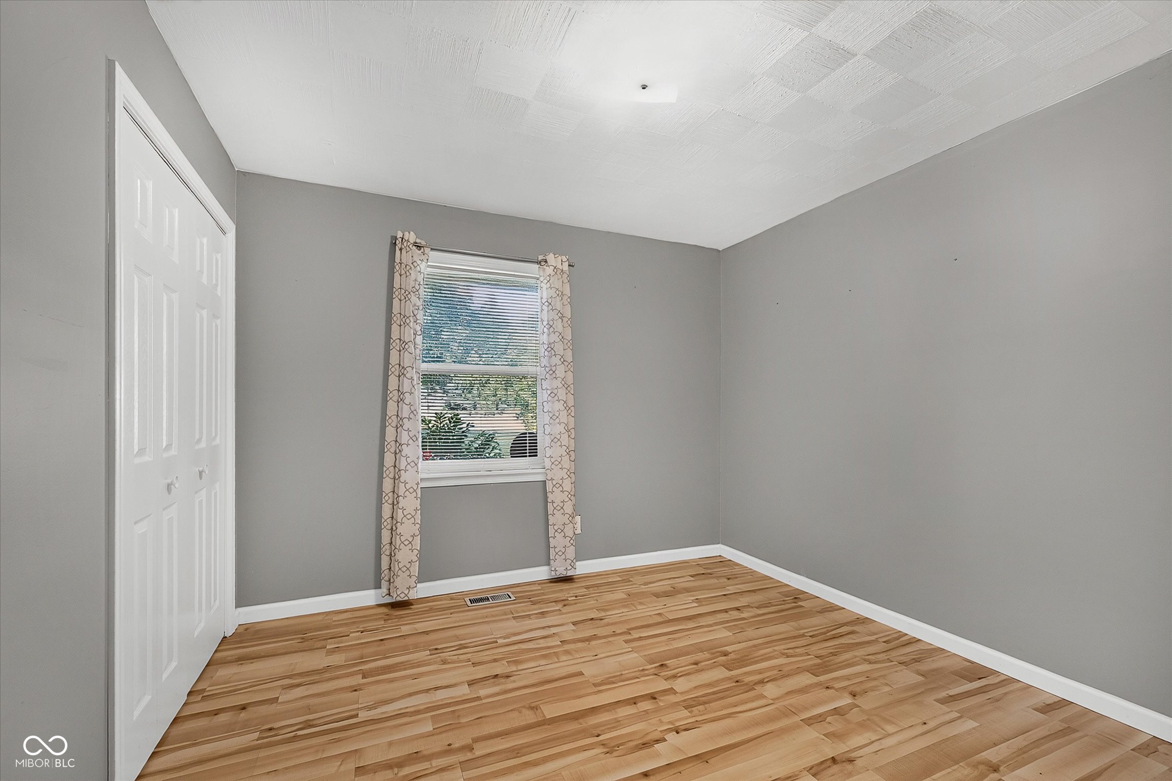 7301 South Franklin Road Indianapolis, IN 46259 - Photo 21 of 33 Gallery Image 21