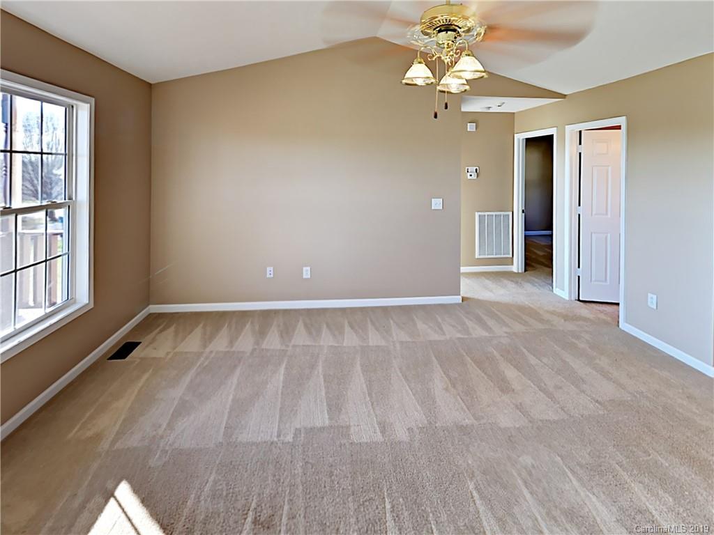 2012 Rocketts Way Newton, NC 28658 - Photo 5 of 18