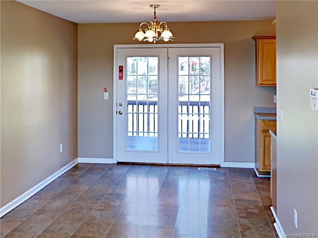 2012 Rocketts Way Newton, NC 28658 - Photo 6 of 18