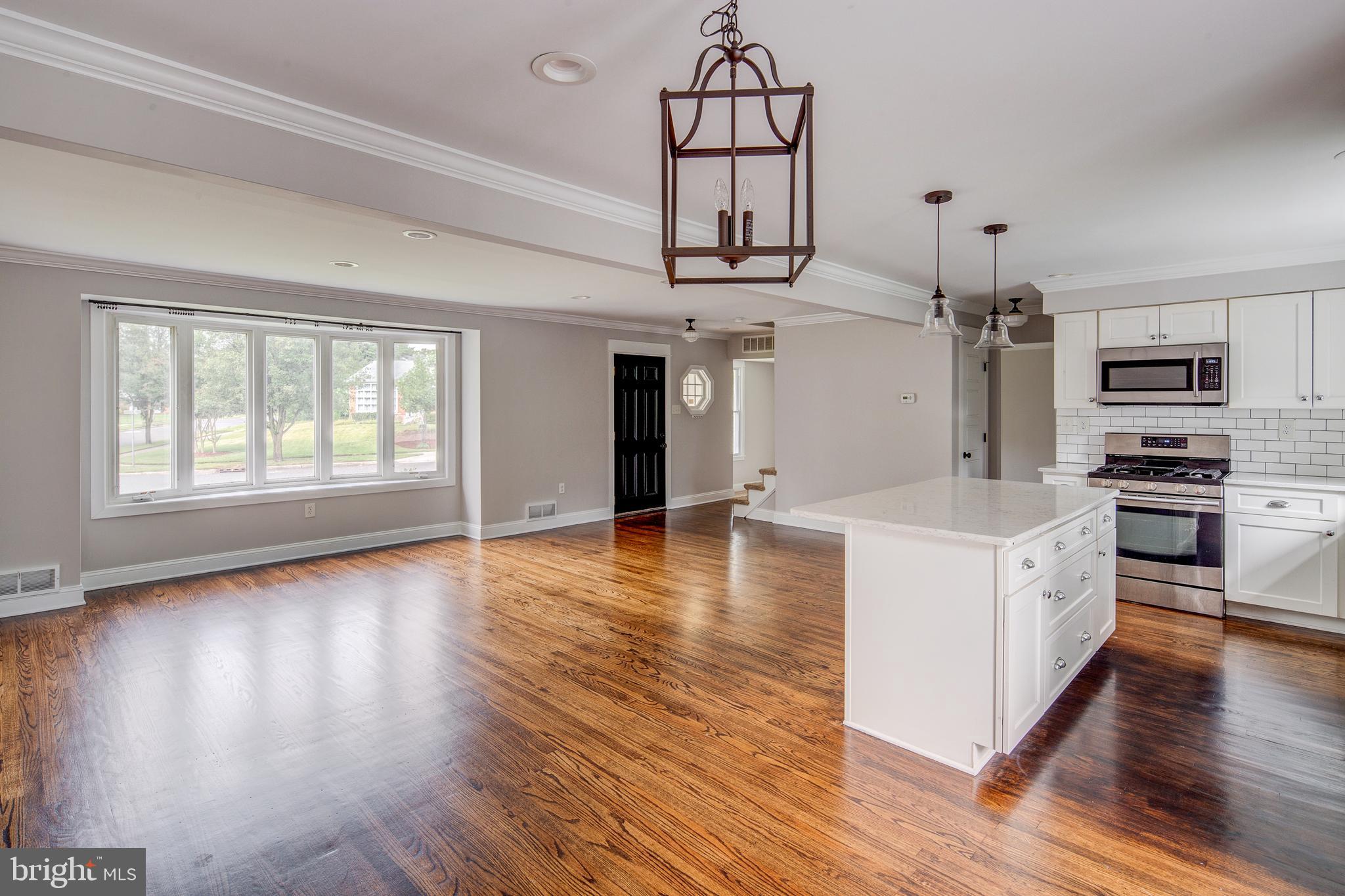 20 Holly Road Stratford, NJ 08084 - Photo 5 of 18