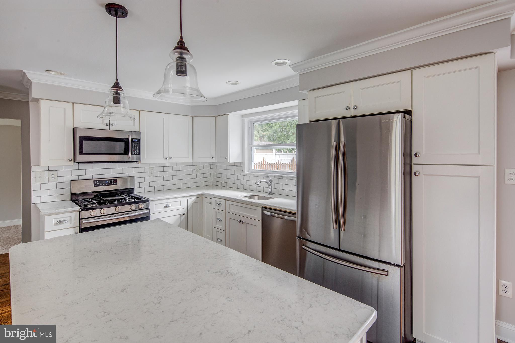 20 Holly Road Stratford, NJ 08084 - Photo 6 of 18