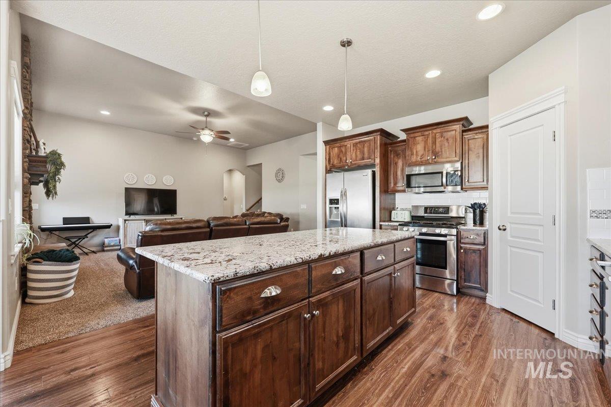 9508 West Ringle Creek Street Star, ID 83669 - Photo 11 of 34