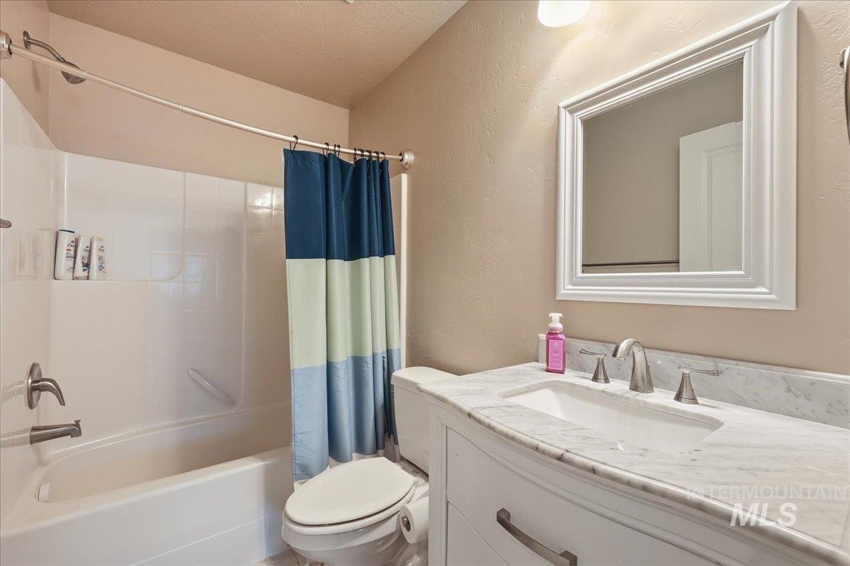 9508 West Ringle Creek Street Star, ID 83669 - Photo 32 of 34