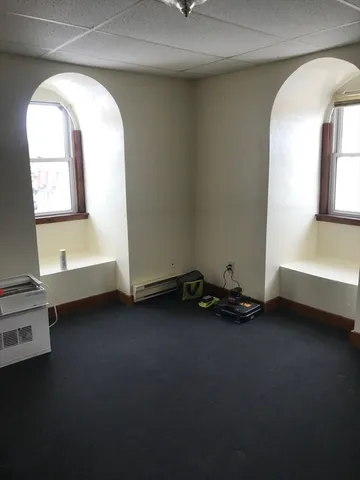 $1,400 | 29 Commercial Street, Unit 8, Lynn, MA 01905