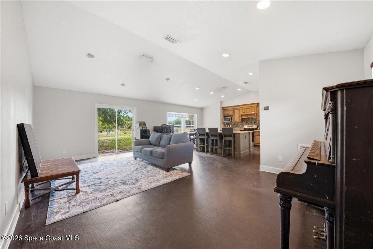 5105 Cabbage Palm Street Cocoa, FL 32927 - Photo 12 of 50 40-5105 Cabbage Palm-39