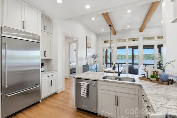 $3,179,000 | 8058 Edgewater Drive, Norwood, NC 28128