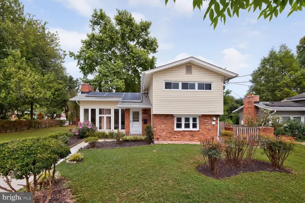 $3,900 | 2000 McAuliffe Drive, Rockville, MD 20851