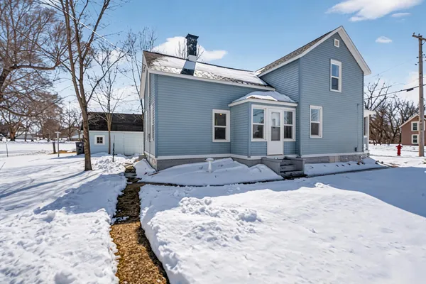$320,000 | 210 North Farmer Street, Princeton, WI 54968