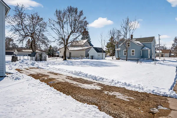 $320,000 | 210 North Farmer Street, Princeton, WI 54968