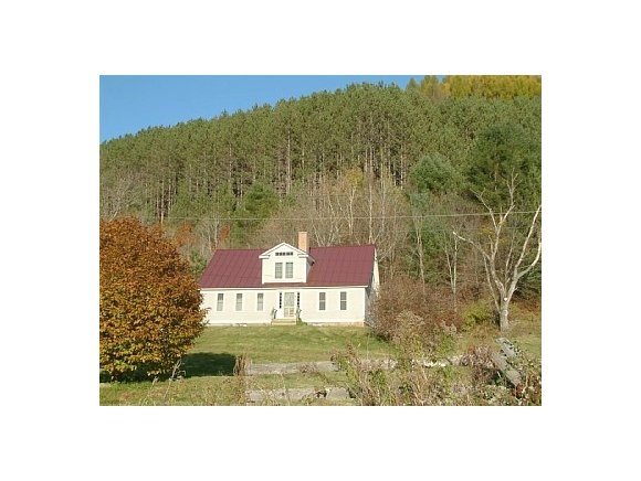 758 Dearing Road Bethel, VT 05032 - Photo 5 of 24