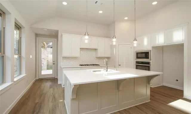 $2,750 | 21582 Jordan Pond Ridge, Porter, TX 77365