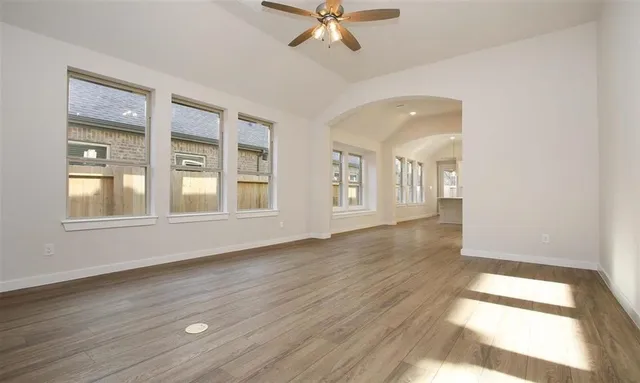 $2,750 | 21582 Jordan Pond Ridge, Porter, TX 77365