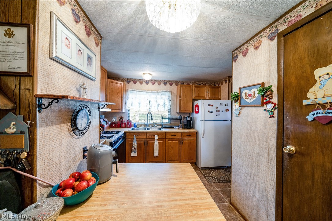9663 Shanksdown Road Windham, OH 44288 - Photo 13 of 33 Gallery Image 13