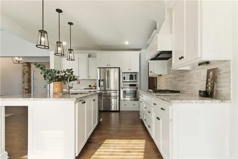 $899,000 | 9903 West 152nd Terrace, Overland Park, KS 66221