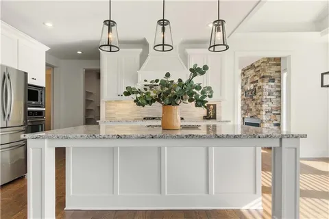 $899,000 | 9903 West 152nd Terrace, Overland Park, KS 66221