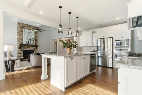 $899,000 | 9903 West 152nd Terrace, Overland Park, KS 66221